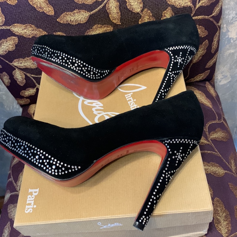 Designer Shoes - Picture 5 of 5